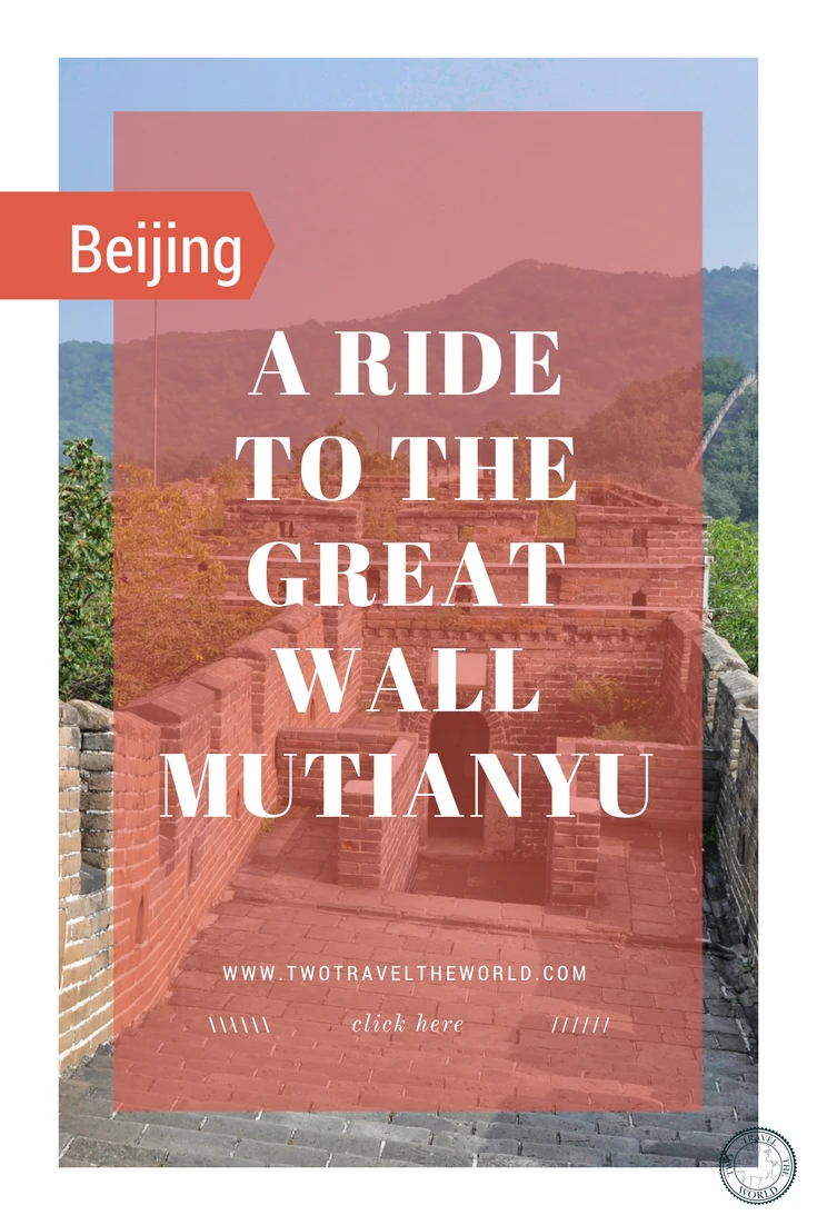 Watchtowers of Mutianyu section with mountains