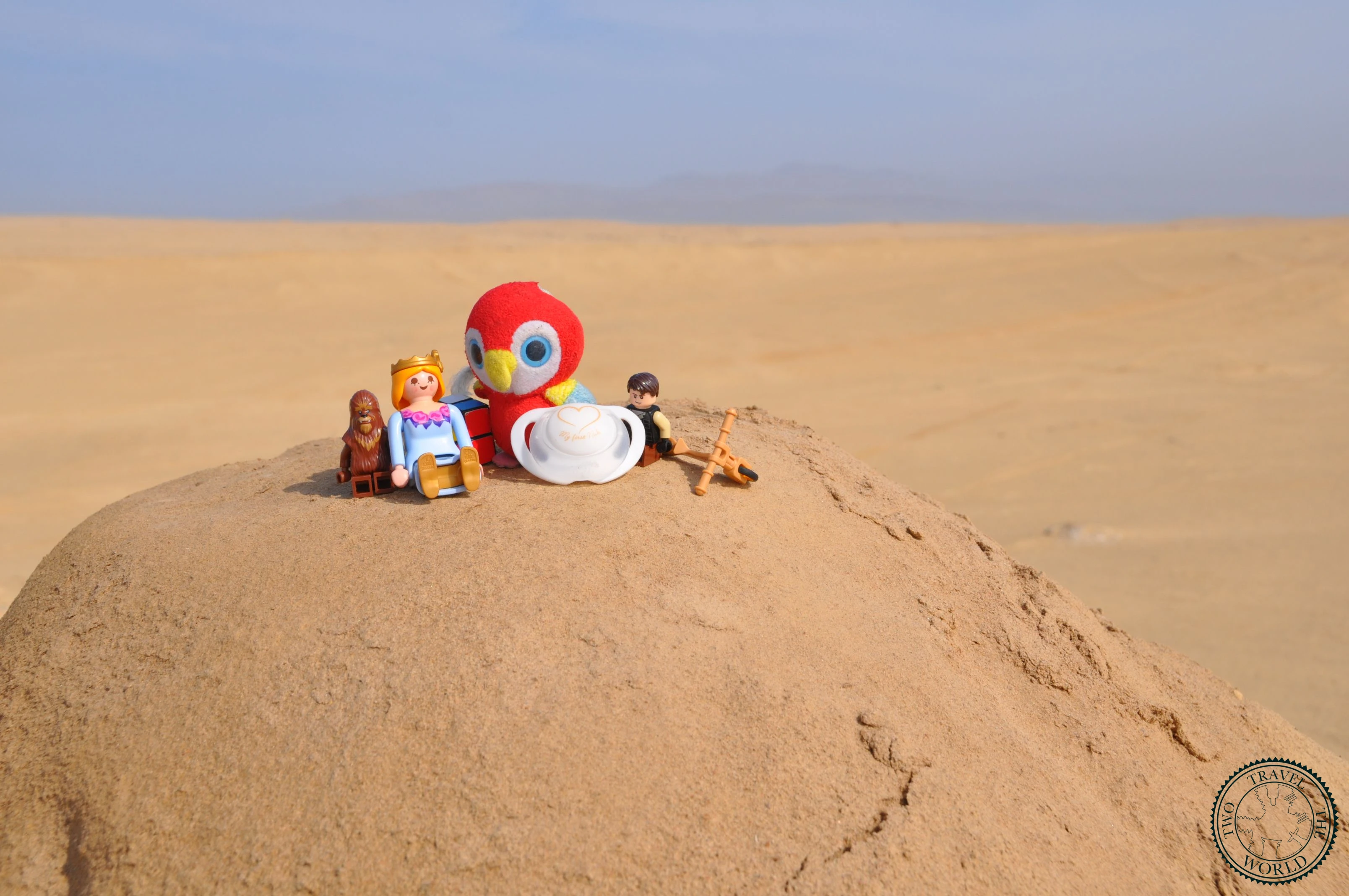 Les Fiots are lost in the desert...