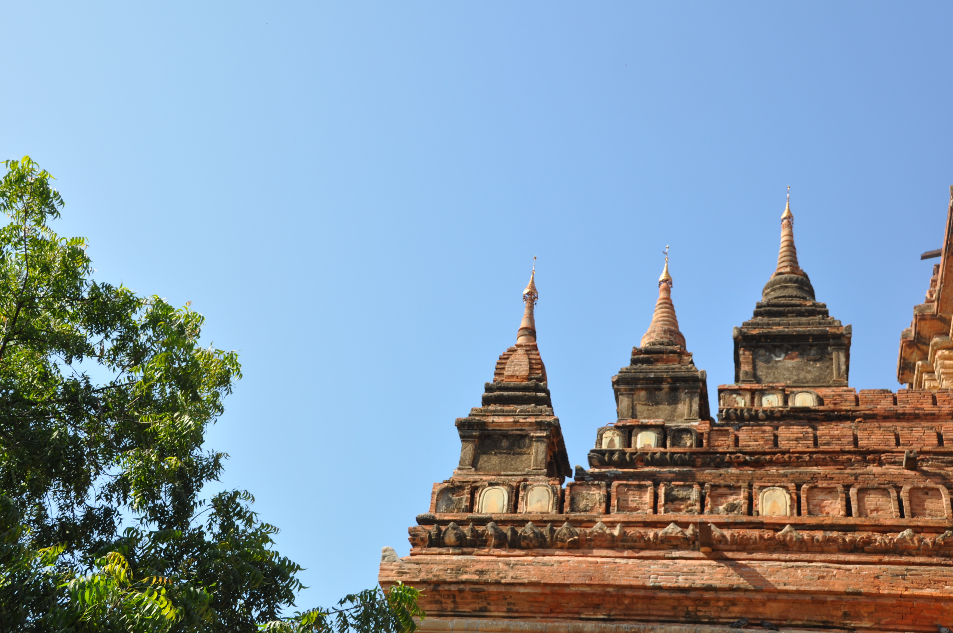 twotraveltheworld-templesBagan