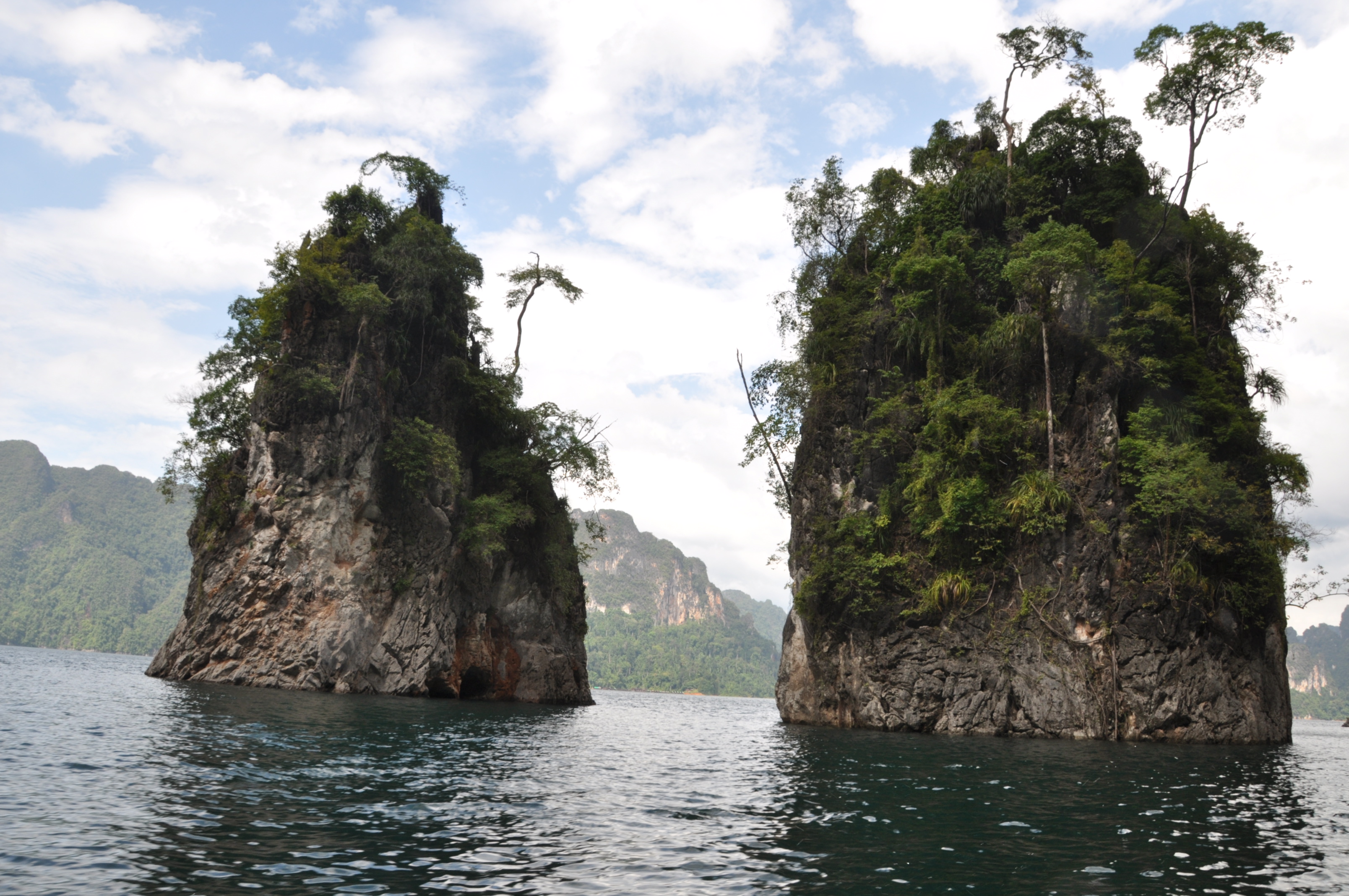 twotraveltheworld-Kha Sok Lake