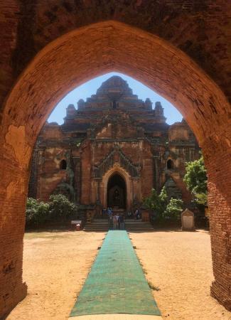 Two Travel The World - Magical Bagan