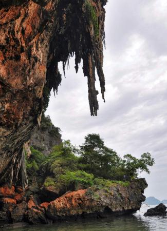 Two Travel The World - Railay Beach: a remote paradise