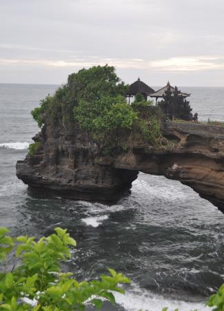Two Travel The World - Tanah Lot Temple