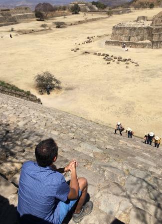 Two Travel The World - Zone archaeological of Monte Albán